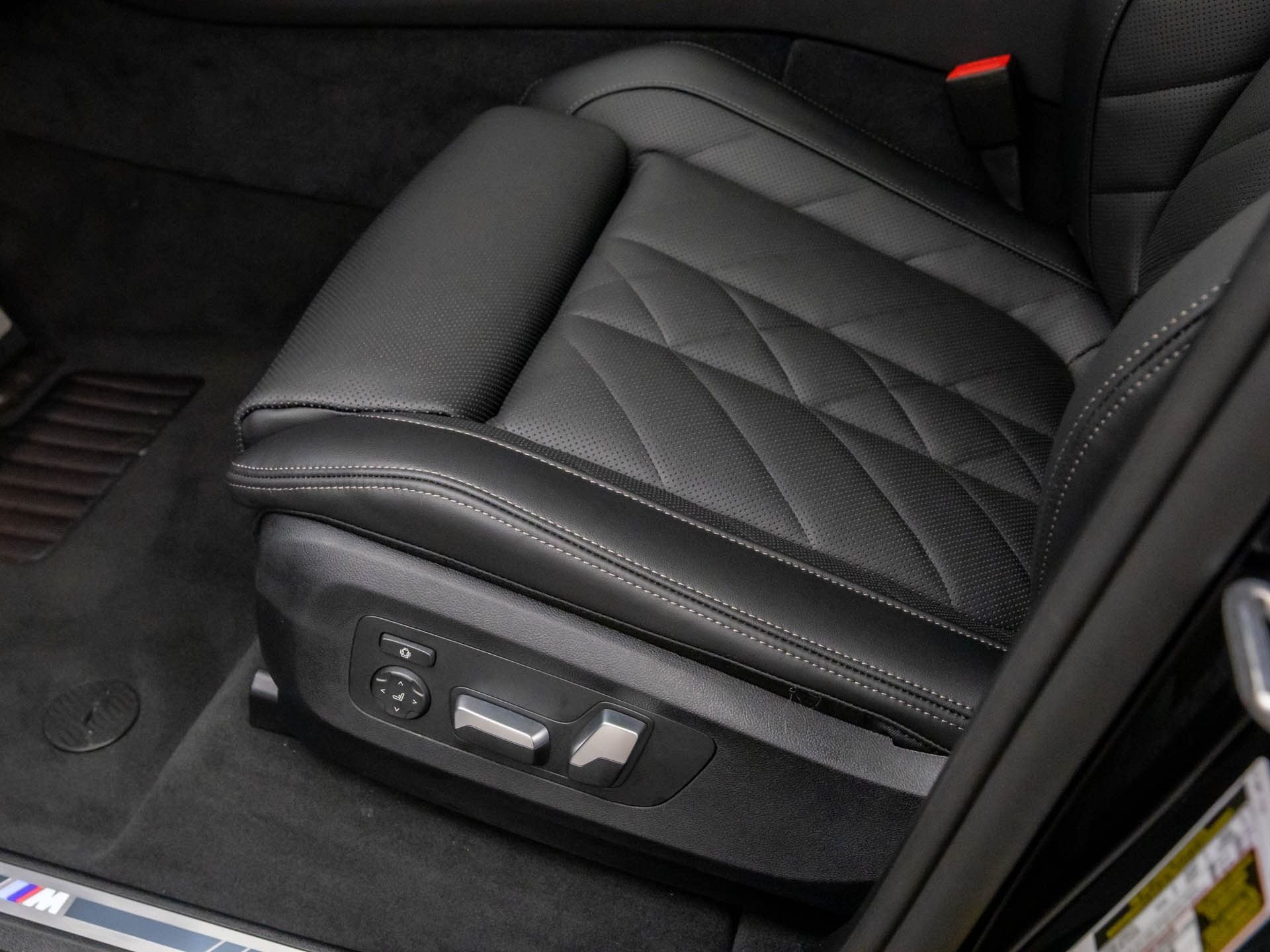 New 2026 Black Sapphire Metallic BMW xDrive50e image 17