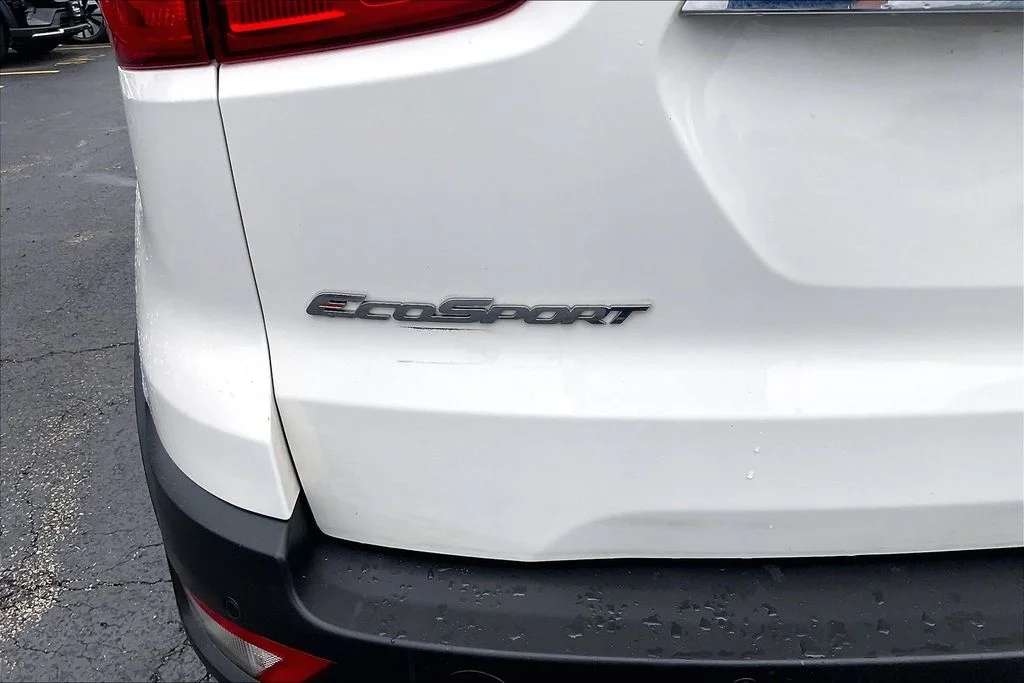 Used 2018 Diamond White Ford Titanium image 31