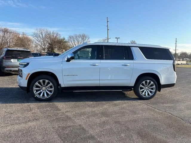 New 2026 Polar White Tricoat Chevrolet Premier image 2