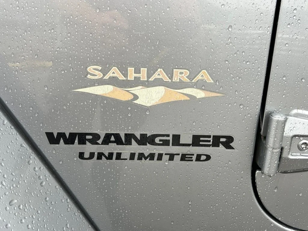 Used 2013 Billet Silver Metallic Jeep Unlimited Sahara image 6