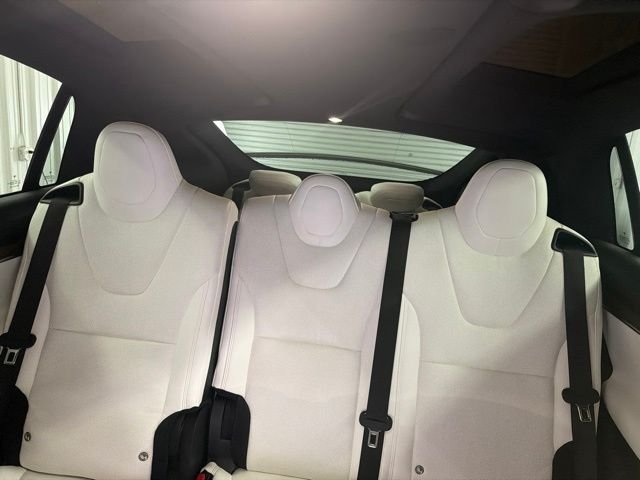 2022 Tesla Model X Long Range - Photo 13