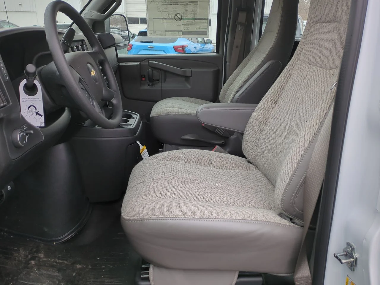 2025 Chevrolet Express Cargo Work Van - Photo 79