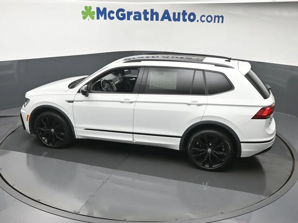 Used 2021 White Volkswagen 2.0T SE image 27