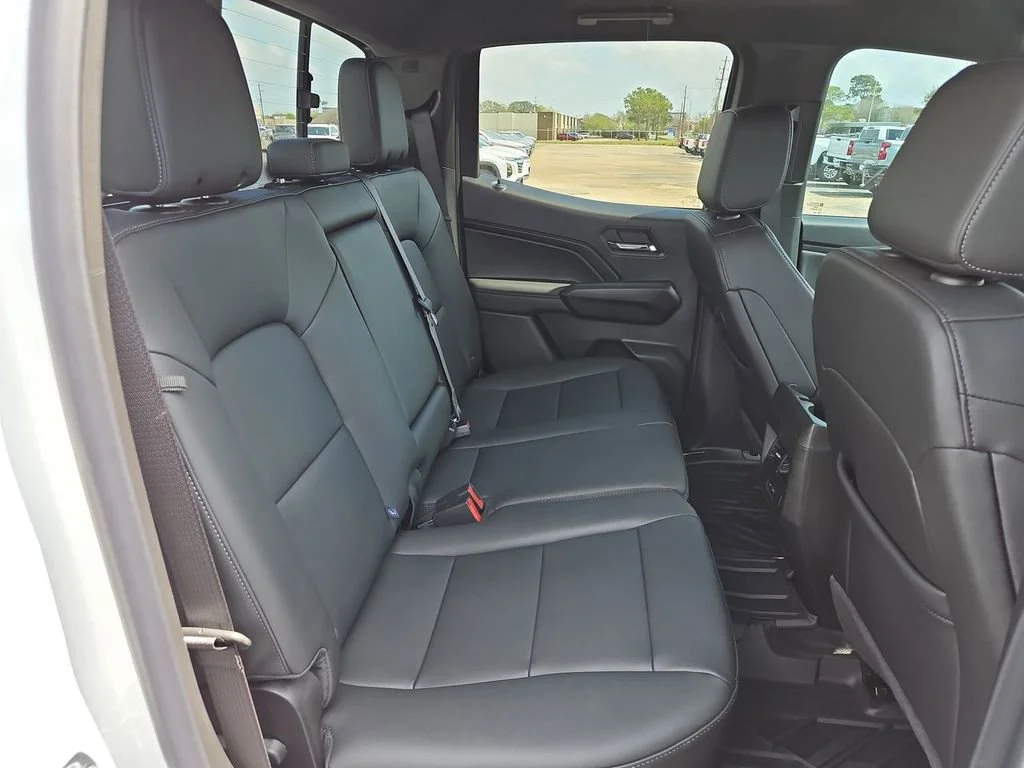 New 2026 Summit White Chevrolet LT image 18