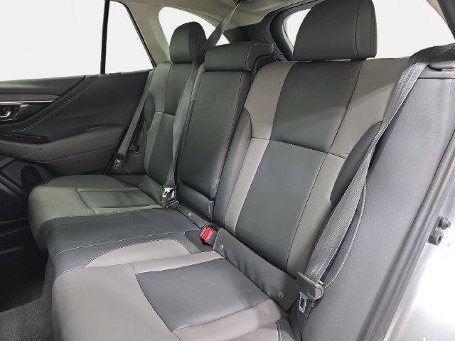 Used 2020 Ice Silver Metallic Subaru Onyx Edition XT image 13