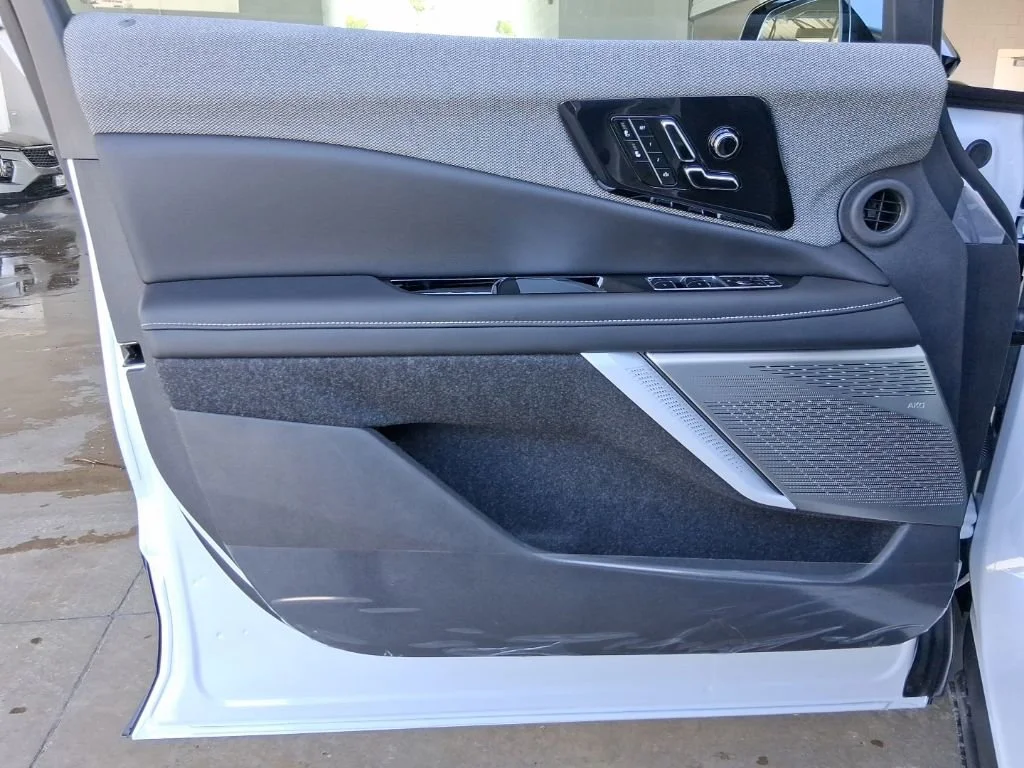 2026 Cadillac OPTIQ Sport - Photo 19