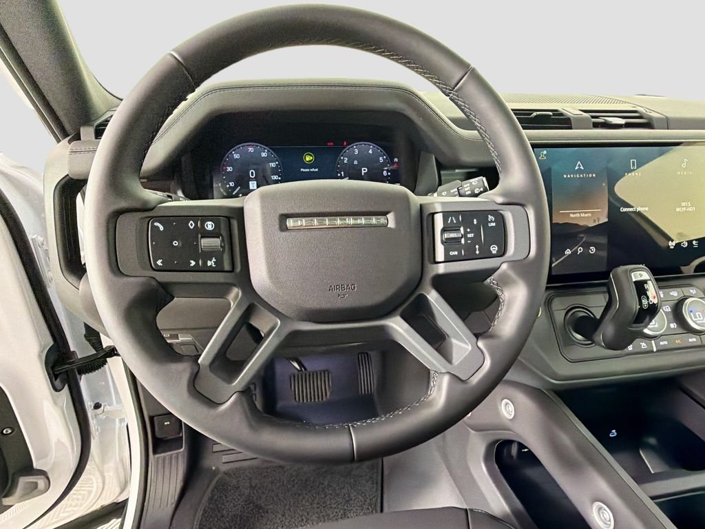 New 2026 Fuji White Land Rover X-Dynamic SE image 11