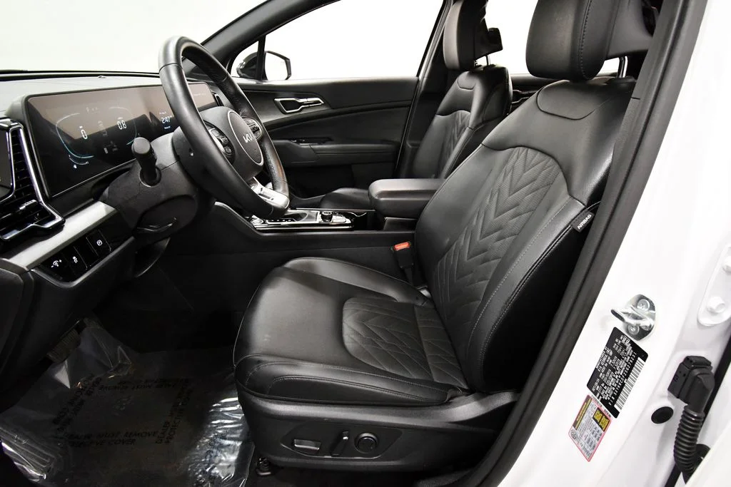 Certified Used 2025 White Kia X-Line image 14