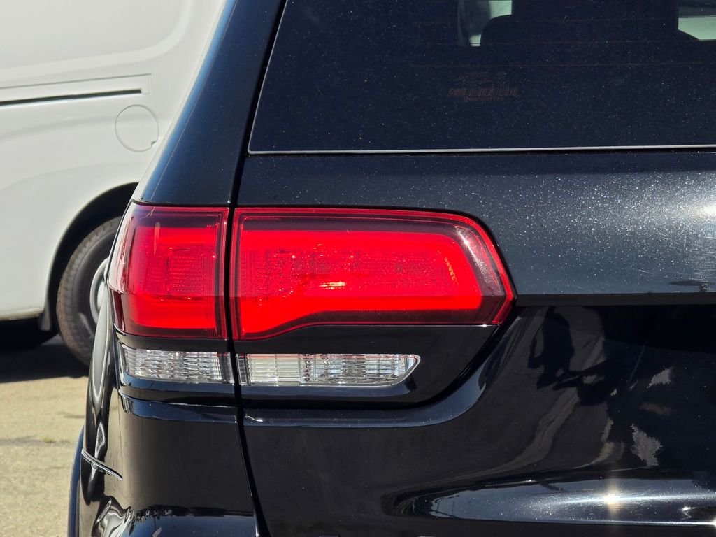 Certified Used 2020 Black Jeep Altitude image 8