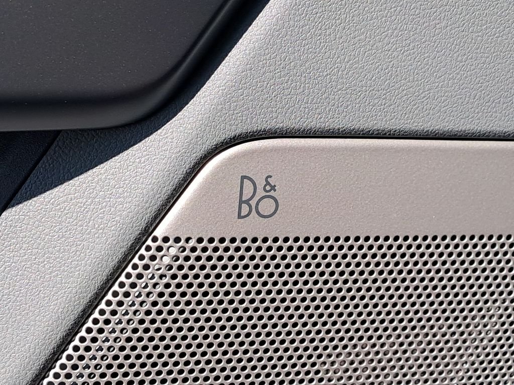New 2025 Carbonized Gray Metallic Ford Flash™ image 9