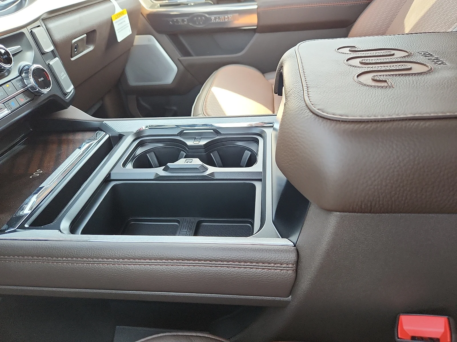 New 2026 Star White Metallic Tri-Coat Ford King Ranch image 25