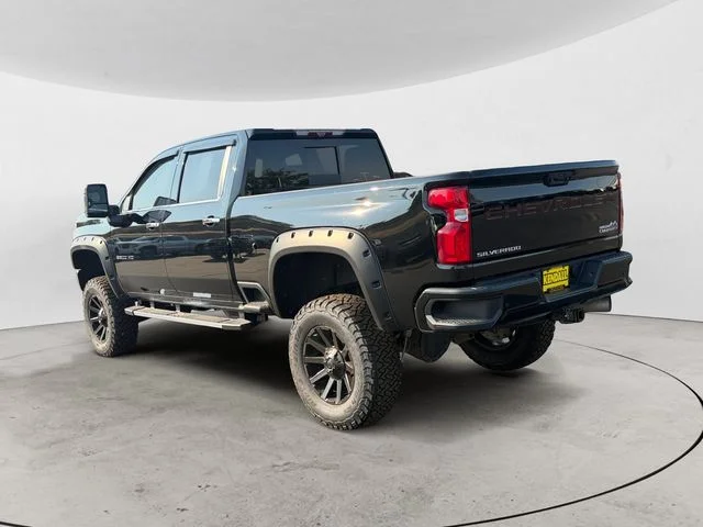 Used 2021 Black Chevrolet High Country image 7