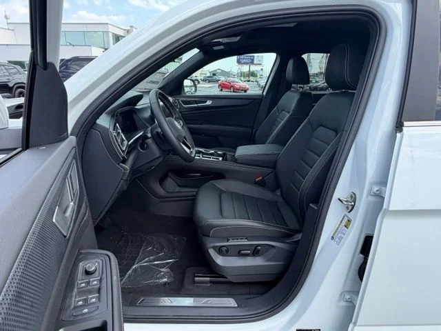 New 2026 Opal White Pearl Volkswagen 2.0T SEL image 8