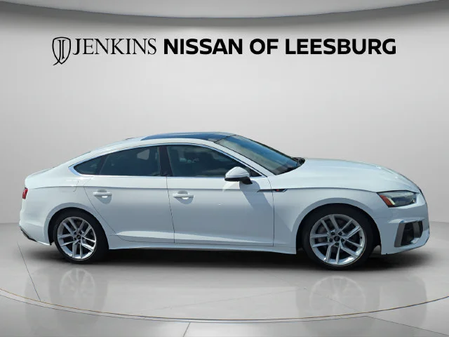 Used 2024  Audi 45 S line Premium Plus image 2