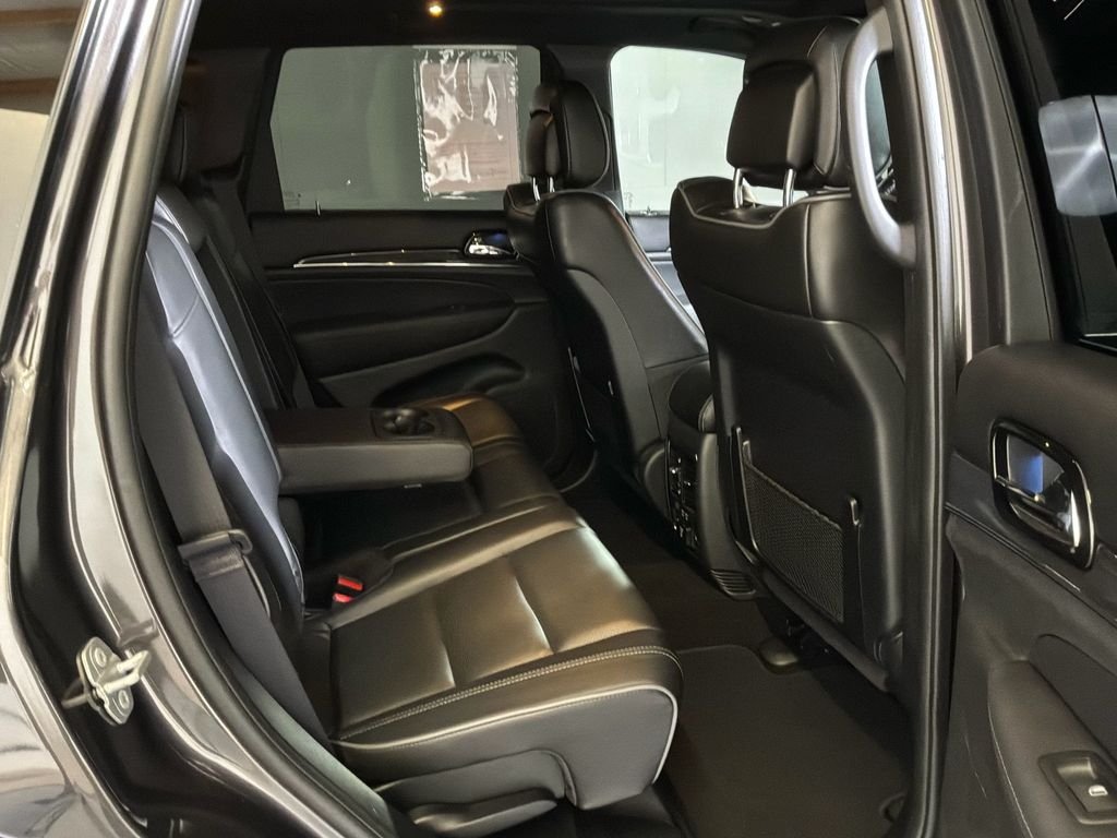 2020 Jeep Grand Cherokee Overland - Photo 17