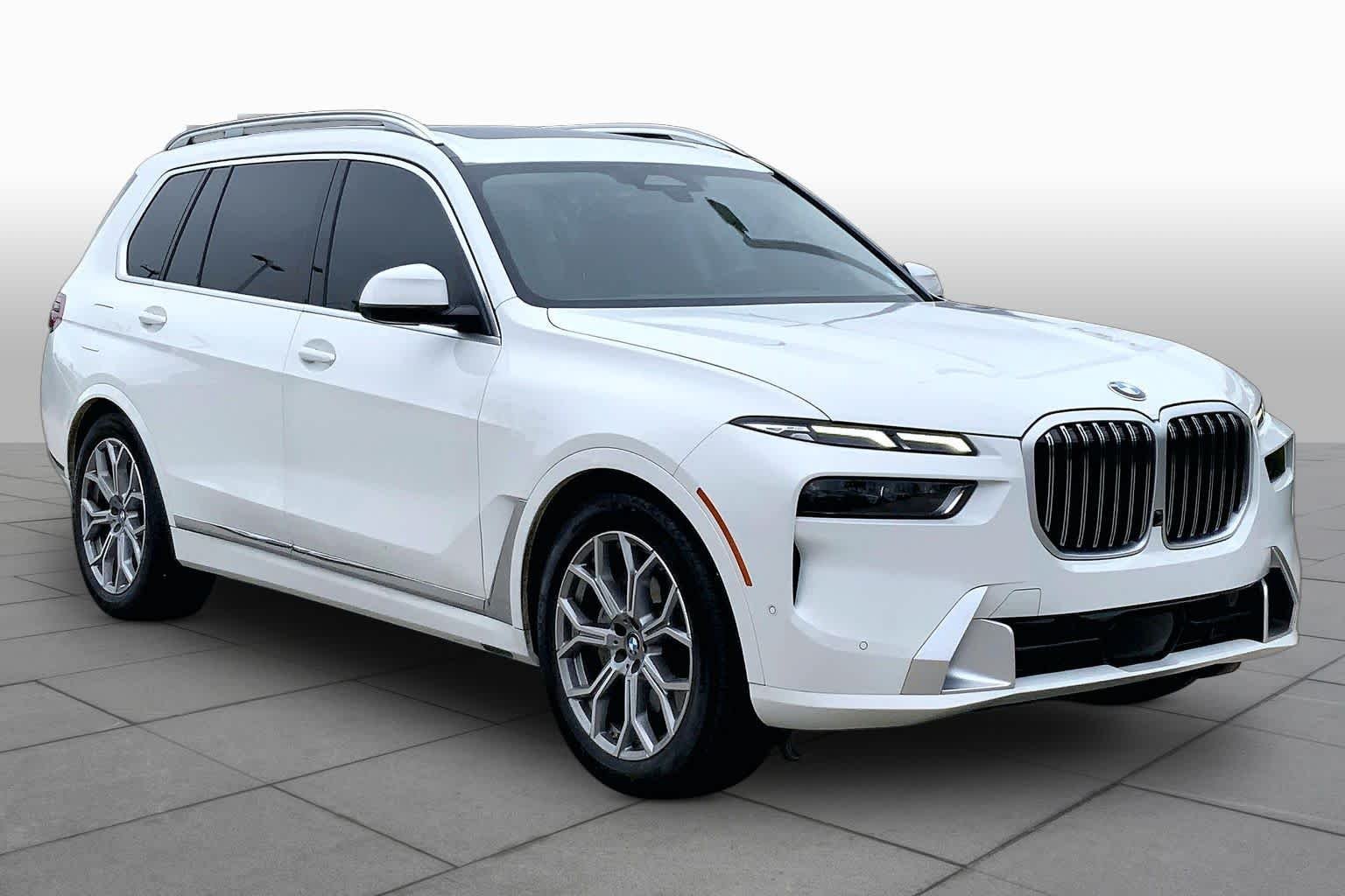 Used 2024 BMW X7 40i with VIN 5UX23EM07R9V75890 for sale in Kansas City