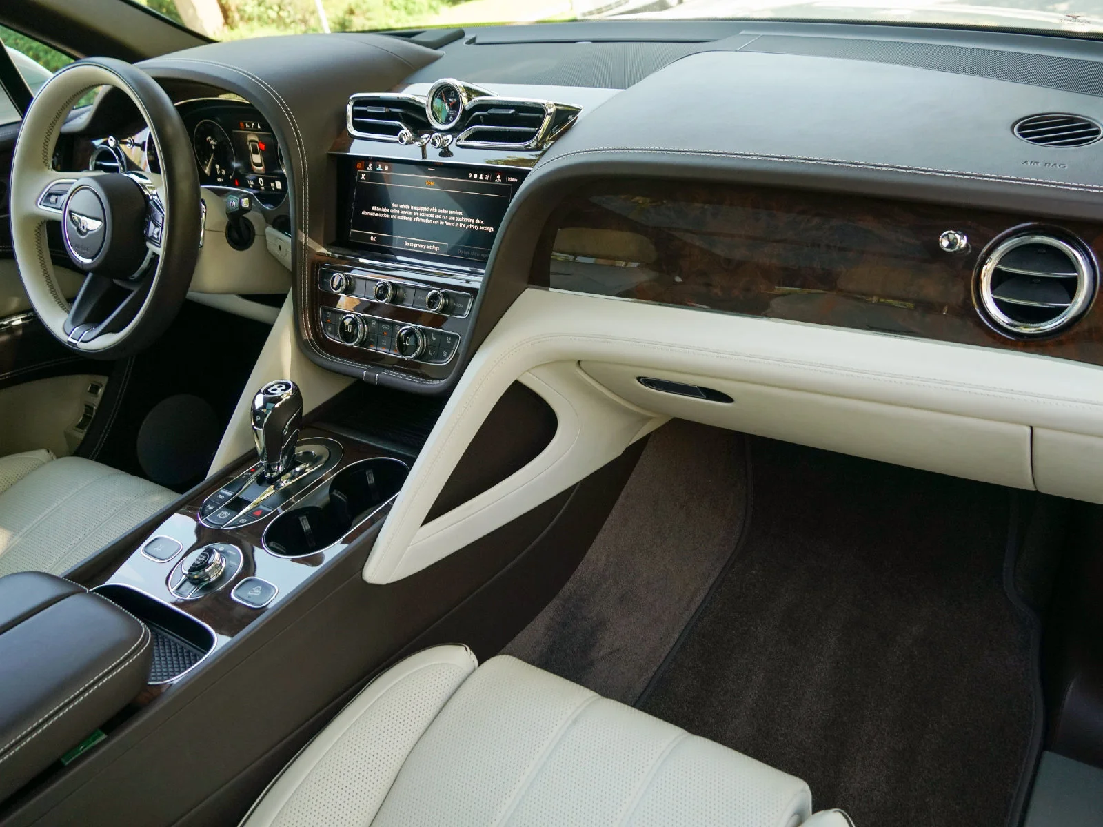 Certified Used 2023 White Sand by Mulliner Bentley  image 2