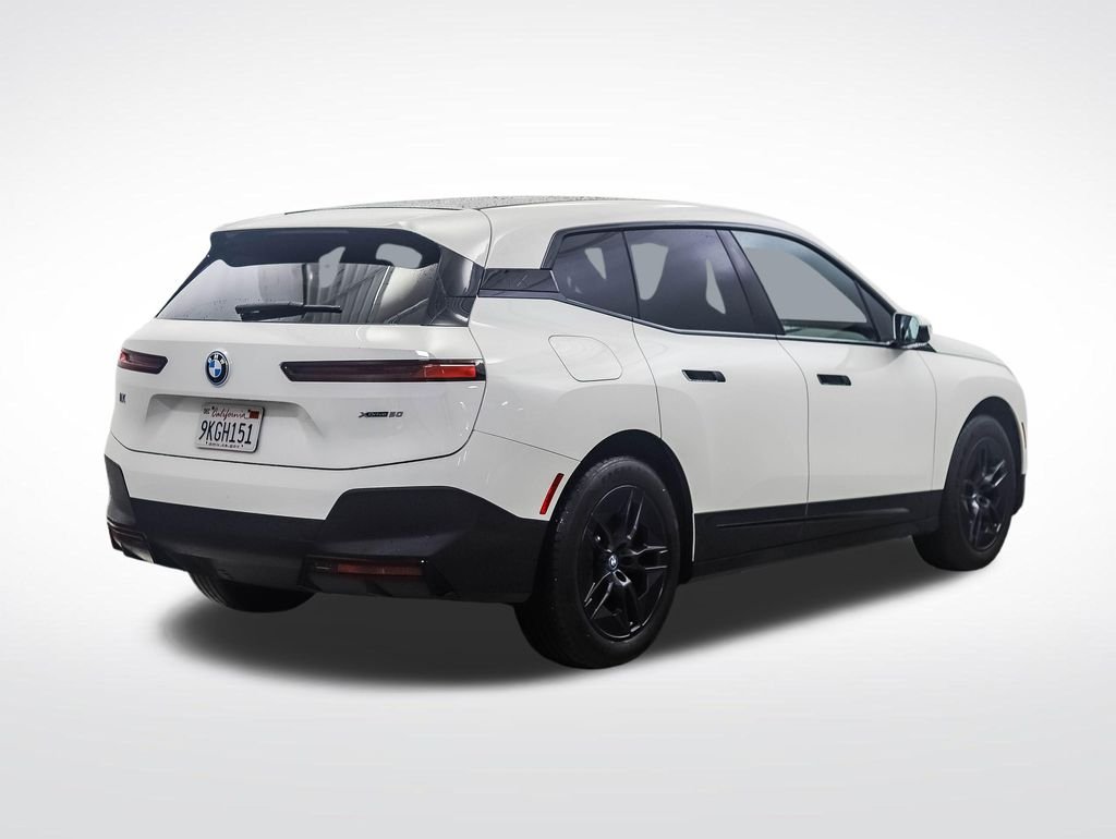 Certified Used 2024 Alpine White BMW xDrive50 image 5