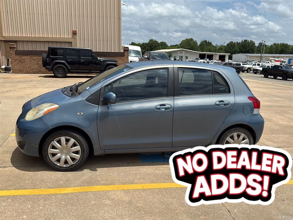 2011 Toyota Yaris 5-Door Liftback AT's photo