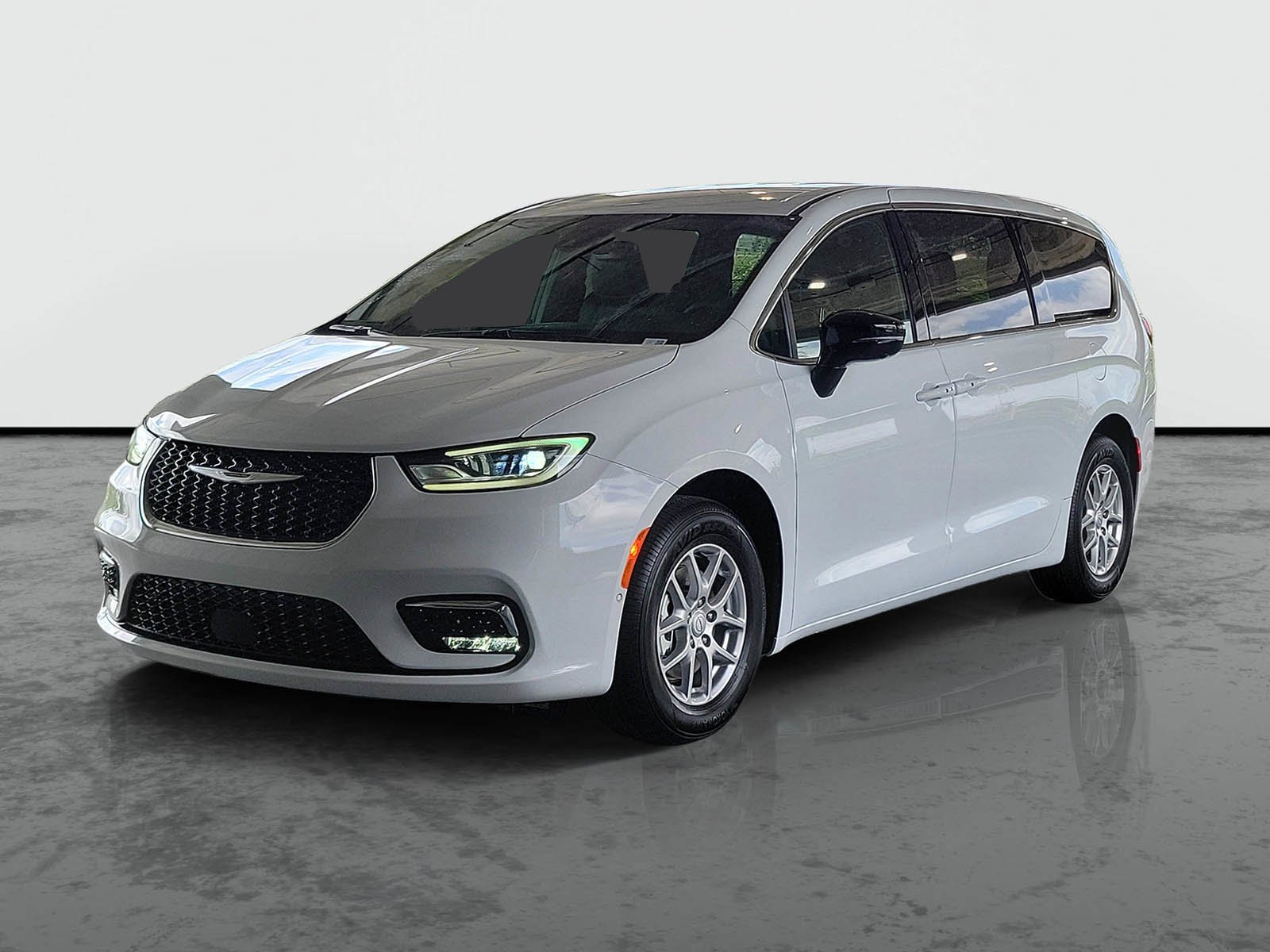 New 2026 Bright White Clear-Coat Exterior Paint Chrysler Select image 3