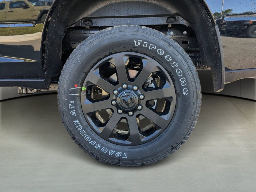 New 2026 Diamond Black Crystal Pearl-Coat Exterior Paint RAM Laramie image 7