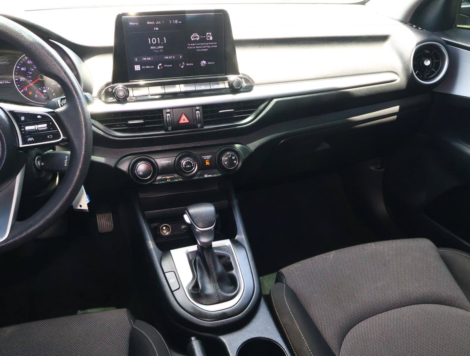 2024 Kia Forte LXS - Photo 10