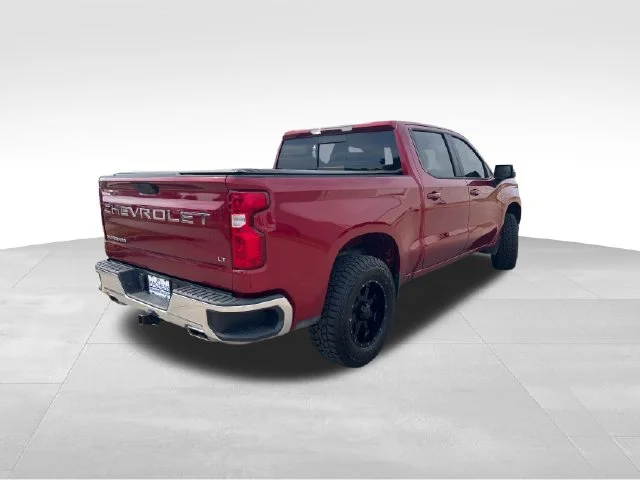 Used 2019 Red Chevrolet LT image 9