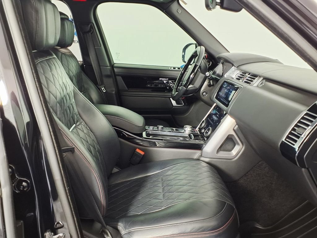 Used 2021 Black Land Rover SV Autobiography Dynamic image 22