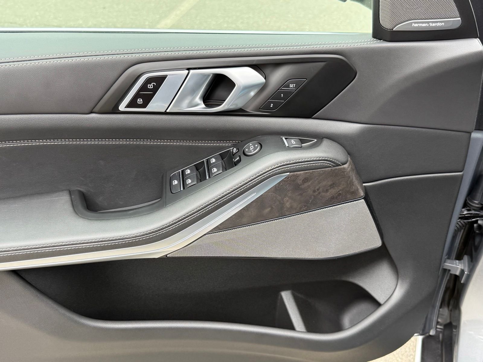 New 2026 Skyscraper Grey Metallic BMW sDrive40i image 20