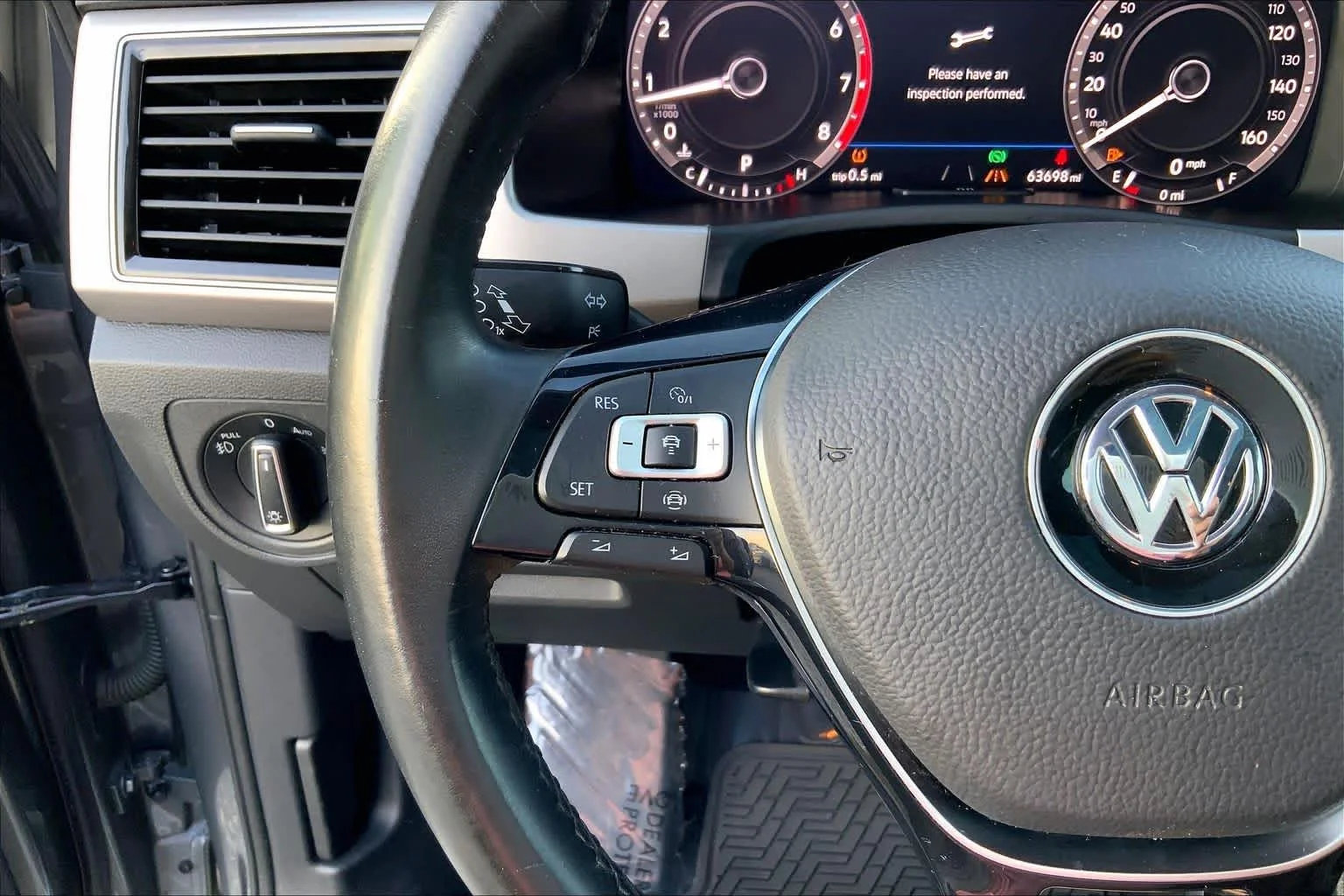 Used 2019 Platinum Gray Metallic Volkswagen 3.6L V6 SEL image 23