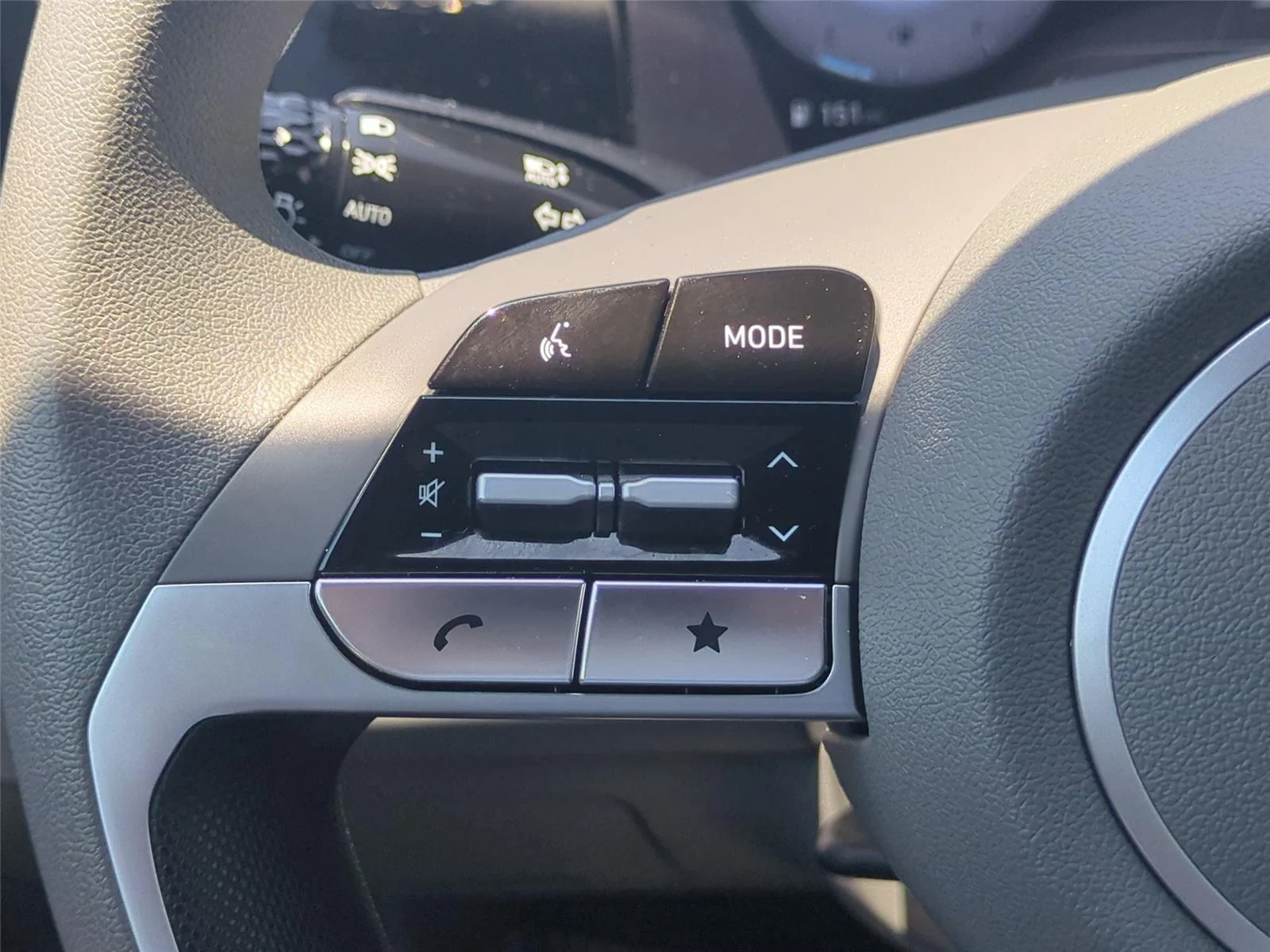 Used 2024 Ecotronic Gray Hyundai SEL image 31