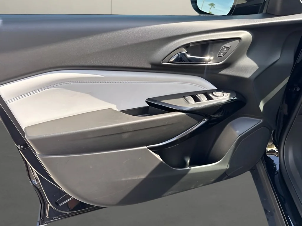 2026 Chevrolet Trax LT - Photo 9