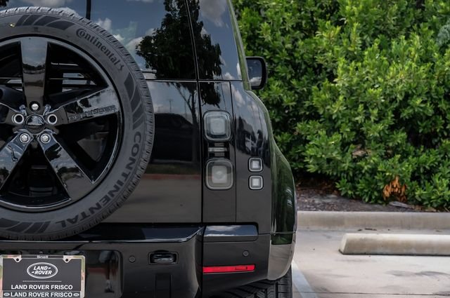 New 2026 Santorini Black Land Rover X-Dynamic SE image 62