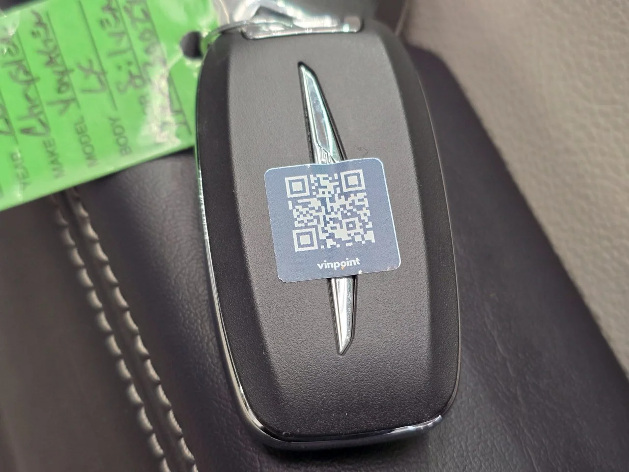Used 2023 Silver Mist Clearcoat Chrysler LX image 22