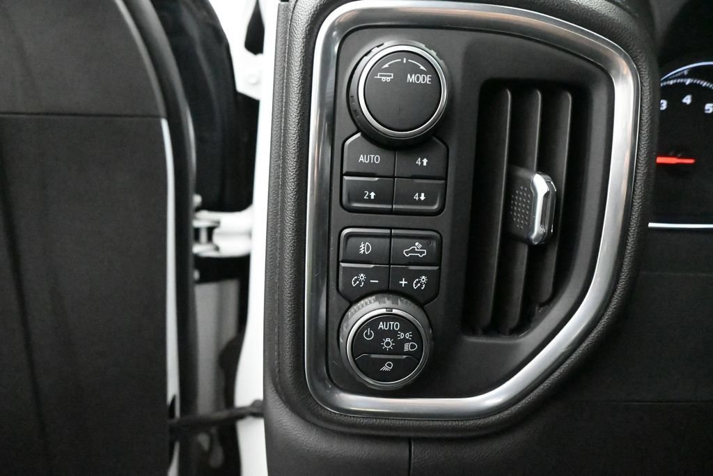Used 2022 Summit White Chevrolet LTZ image 12