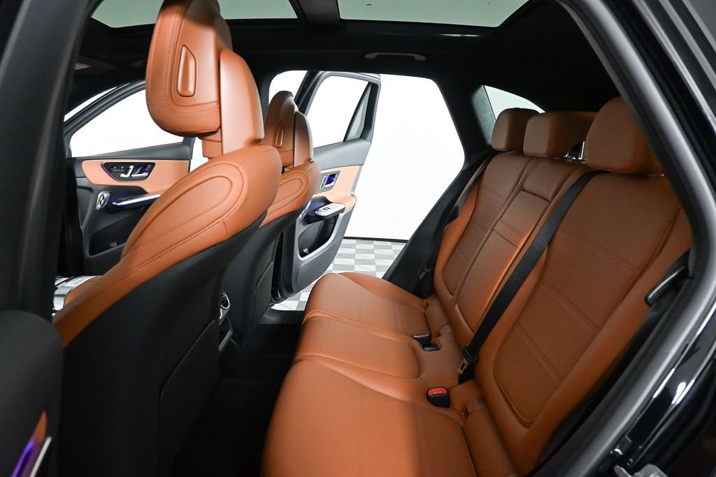 New 2026 Black Mercedes-Benz GLC 300 image 18