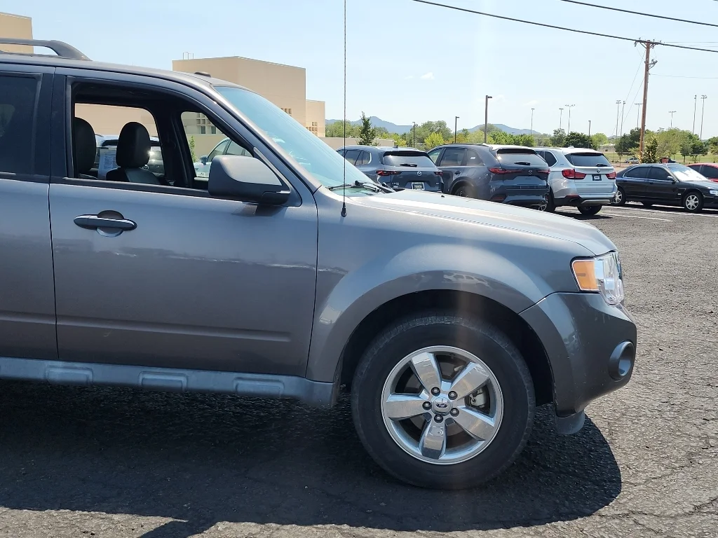Used 2011 Sterling Gray Metallic Ford XLT image 4