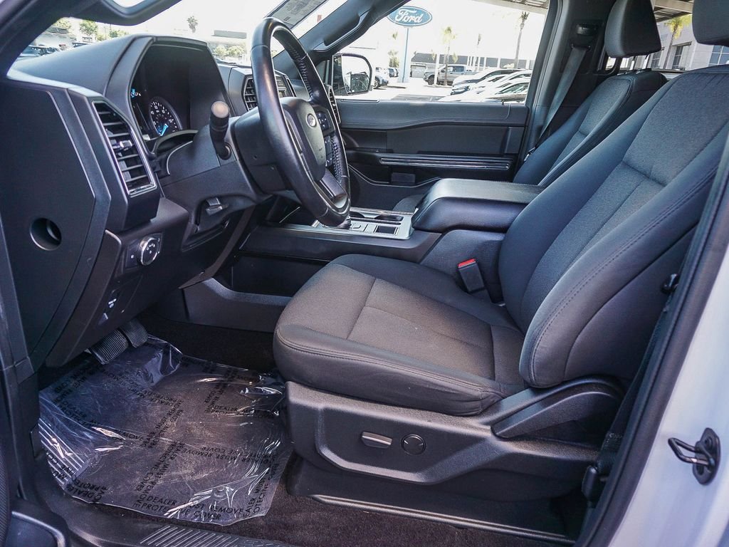 Used 2021 White Ford XL image 18