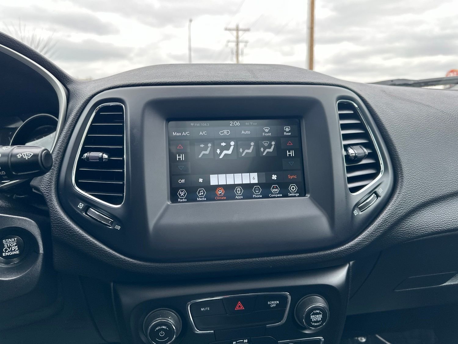 Used 2021 Blue Jeep Latitude image 44