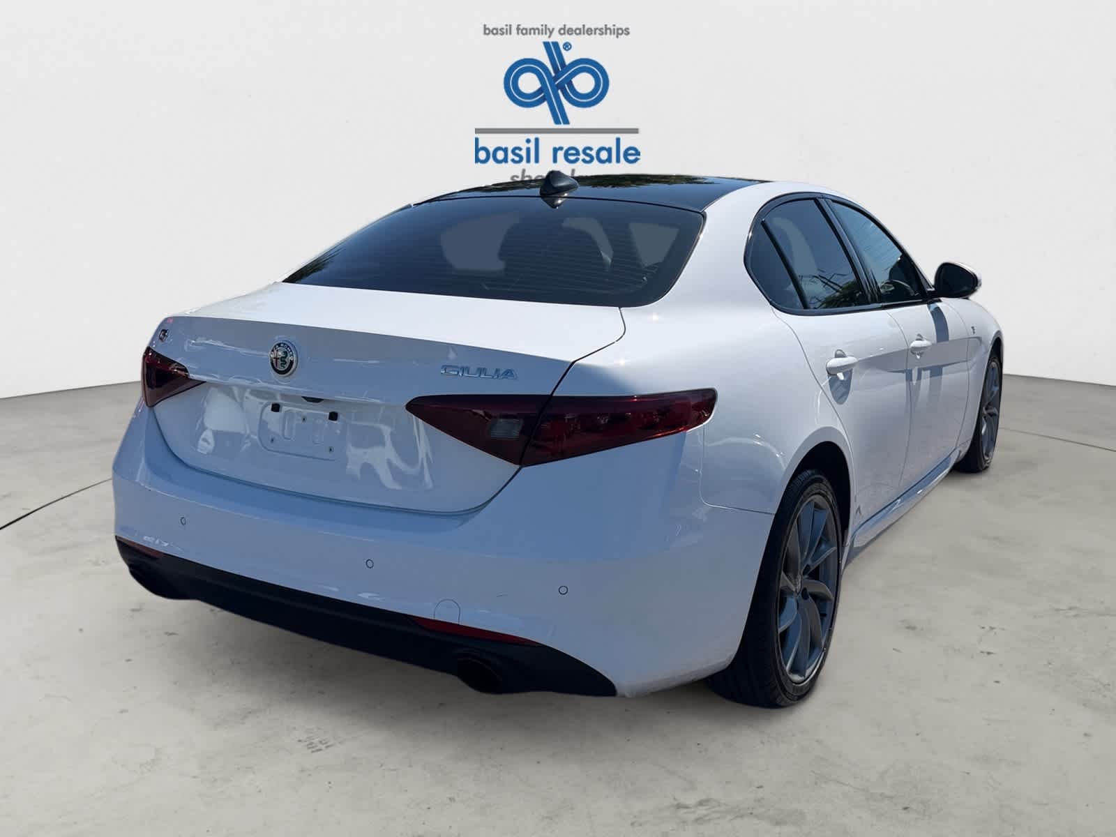 Used 2022 Alfa White Alfa Romeo Ti image 6