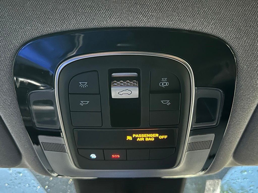 2021 Hyundai Santa Fe Limited - Photo 20