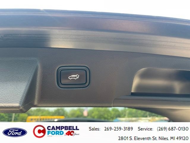 Used 2022 Black Kia SX image 16