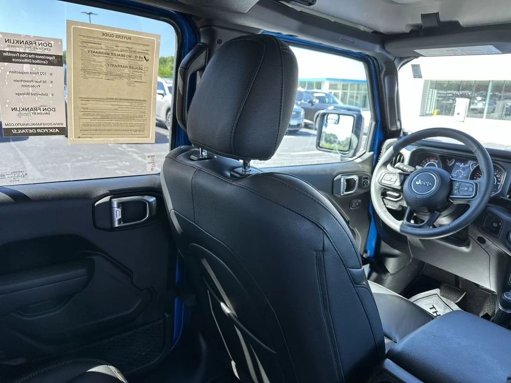 Used 2025 Blue Jeep Willys image 11