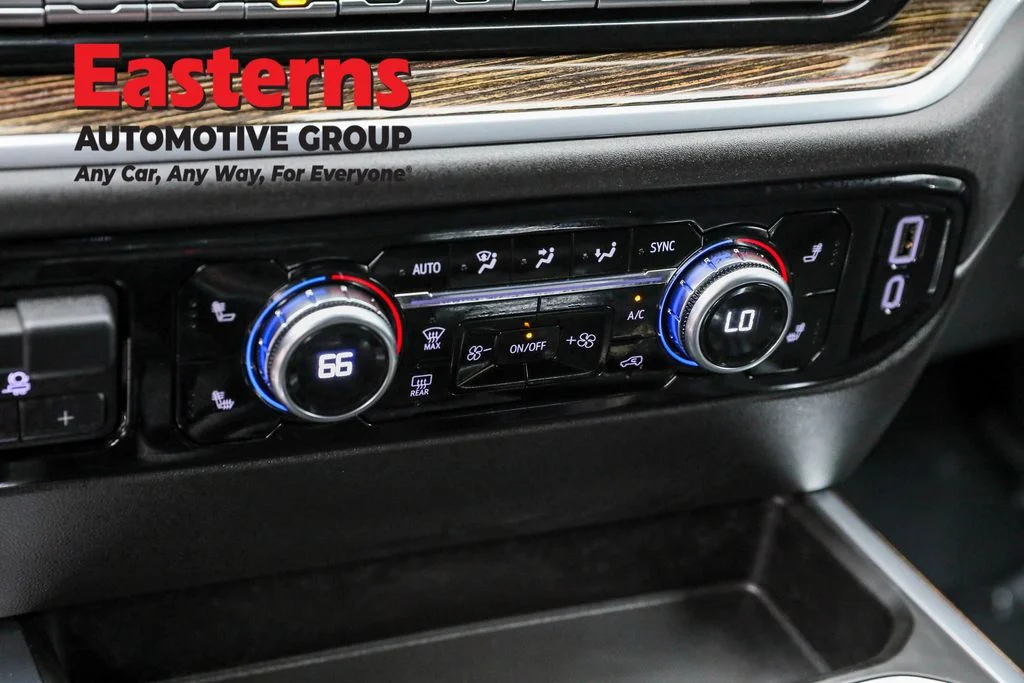 Used 2025 White GMC Elevation image 18