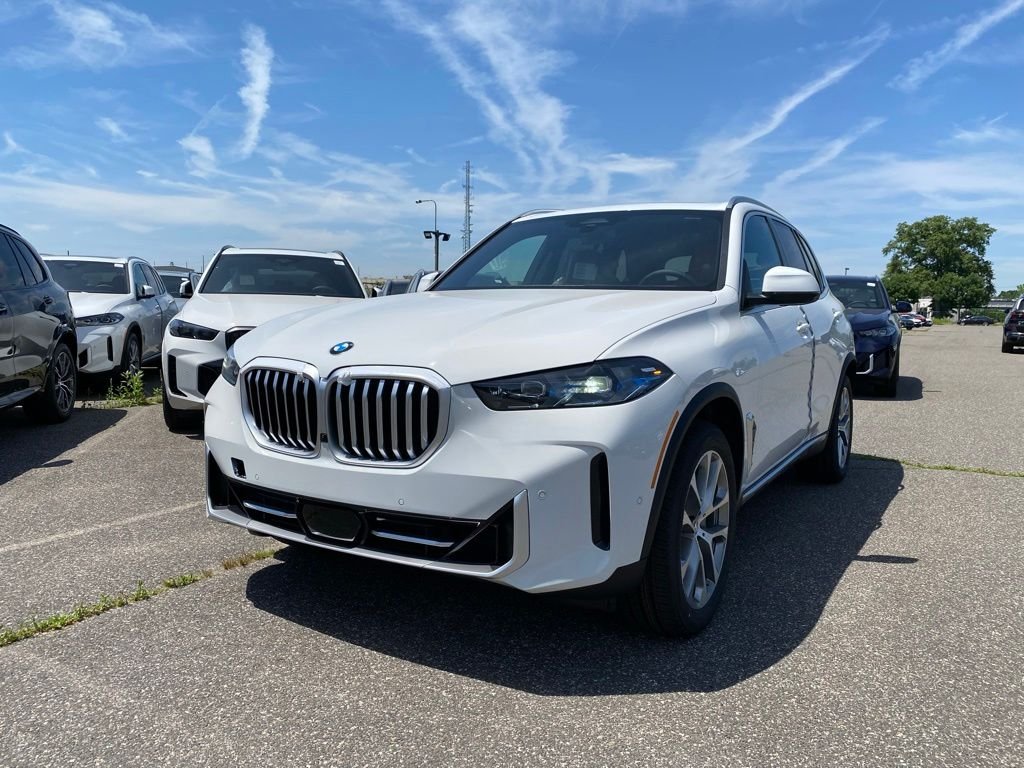 New 2026 Alpine White BMW xDrive40i image 1
