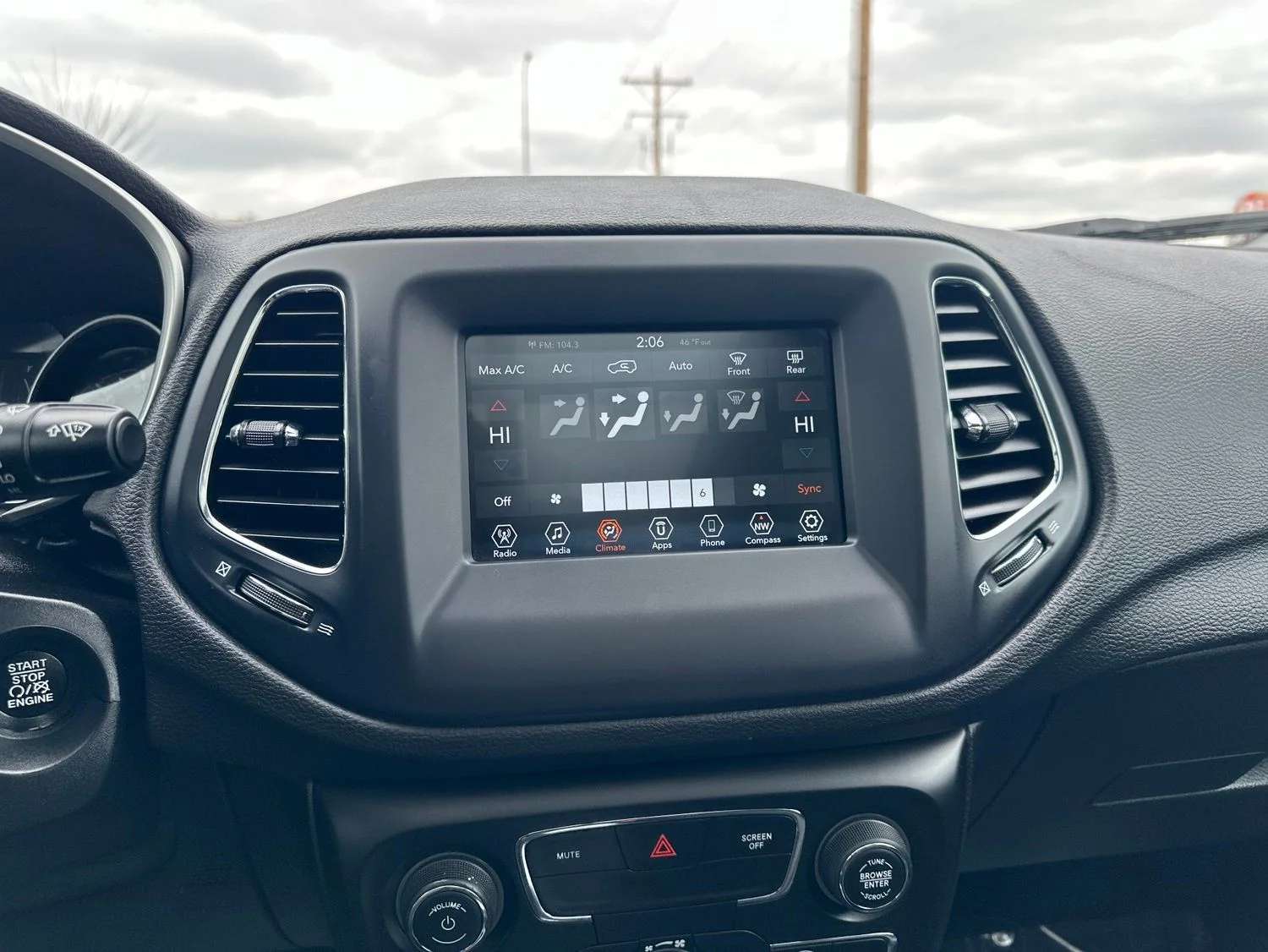Used 2021 Blue Jeep Latitude image 44