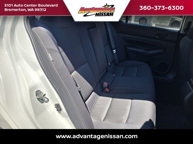Used 2025 WHITE Nissan S image 15
