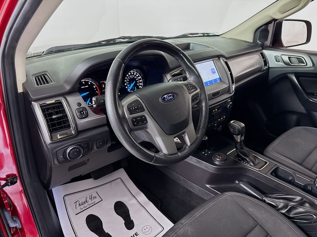 Used 2021 Rapid Red Metallic Tinted Clearcoat Ford XLT image 15