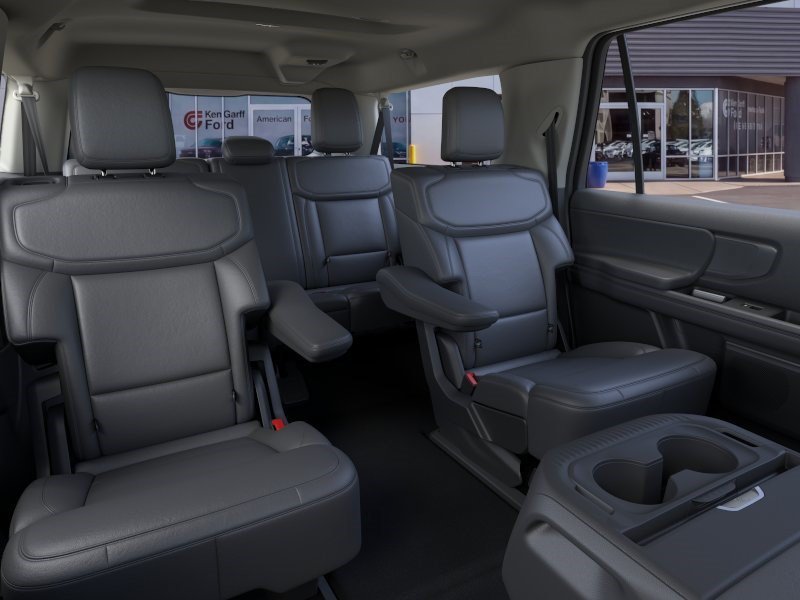 New 2026 Oxford White Ford Active image 12