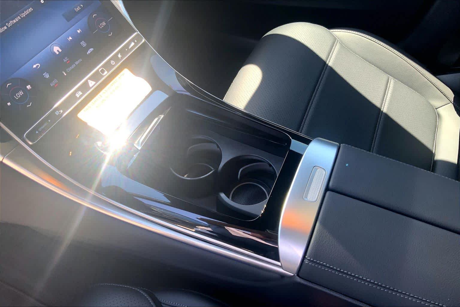 New 2026 Black Mercedes-Benz GLC 300 image 7